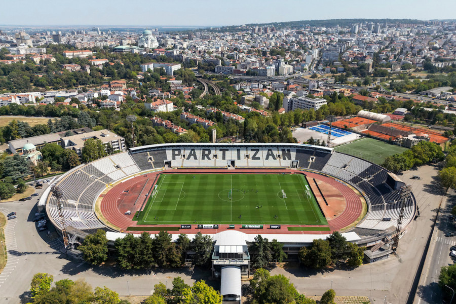 FANTASTIČAN DAN U HUMSKOJ: Crno-beli rešili JOŠ JEDAN POTPIS ovog ponedeljka!