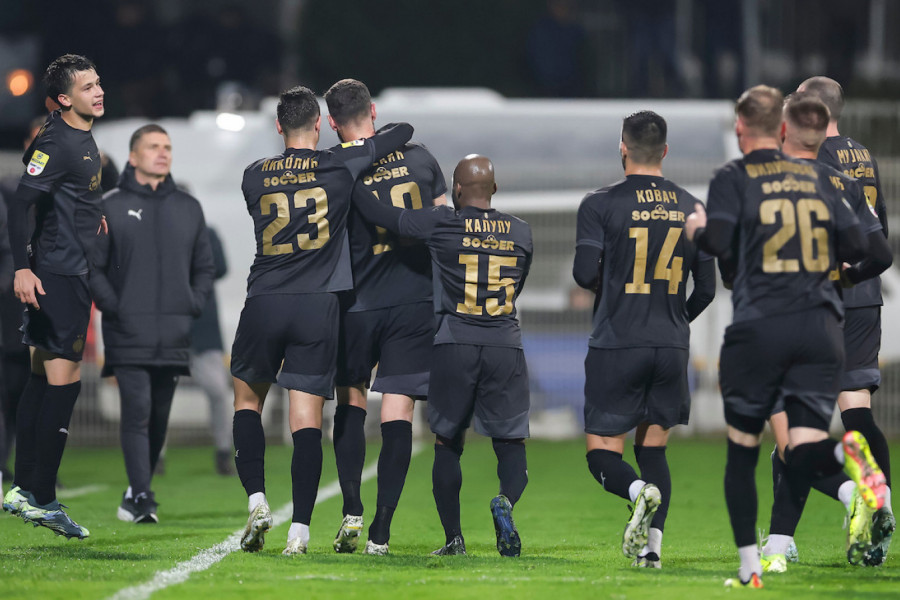 CRNO-BELI GA SE ODRIČU: Vezni igrač napušta Partizan!
